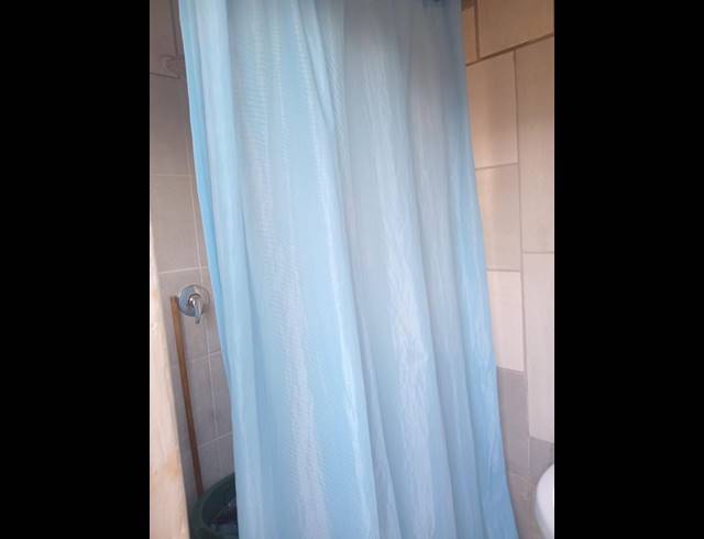 5 BEDROOM HOUSE FOR SALE IN PROTEA GLEN EXT